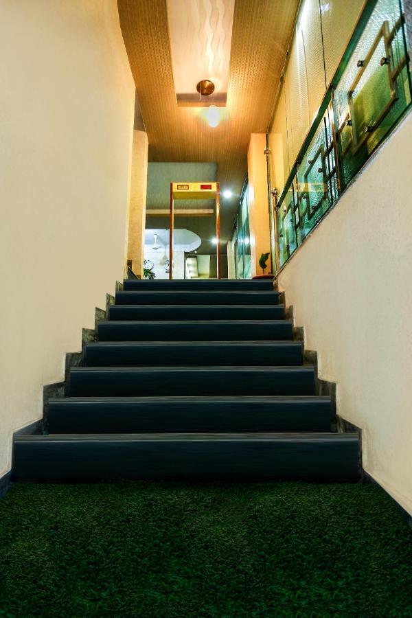 Airport Hotel Runway New Delhi Ngoại thất bức ảnh