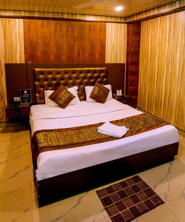 Airport Hotel Runway New Delhi Ngoại thất bức ảnh